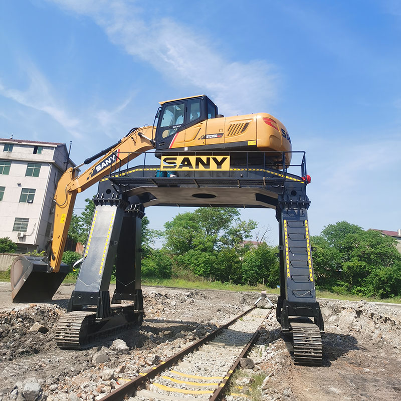 挖機(jī)龍門架施工現(xiàn)場(chǎng)